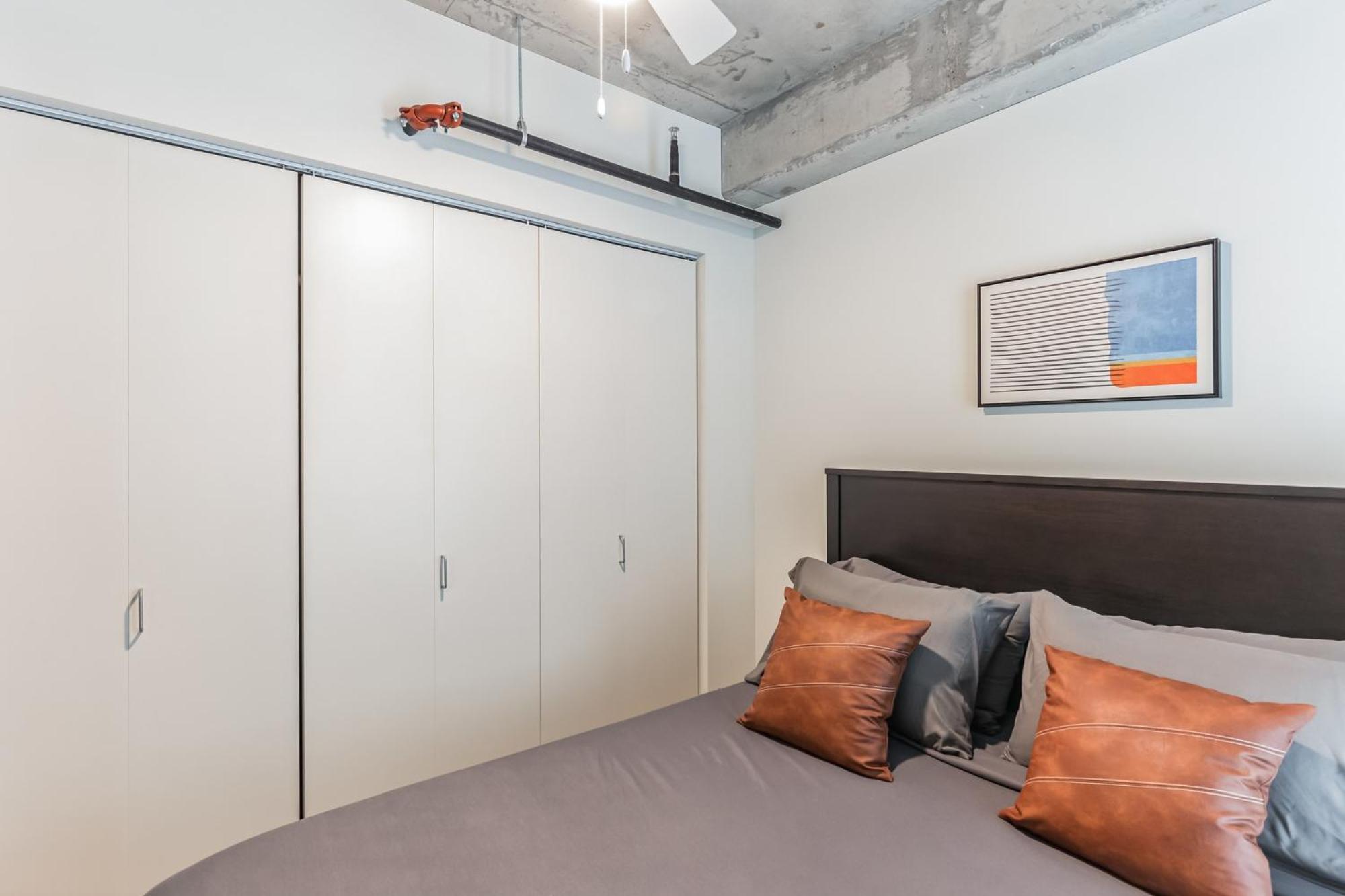 Sleek Downtown Apartment Cleveland